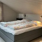 Semesterbostad Amazing In With Wifi Forsand